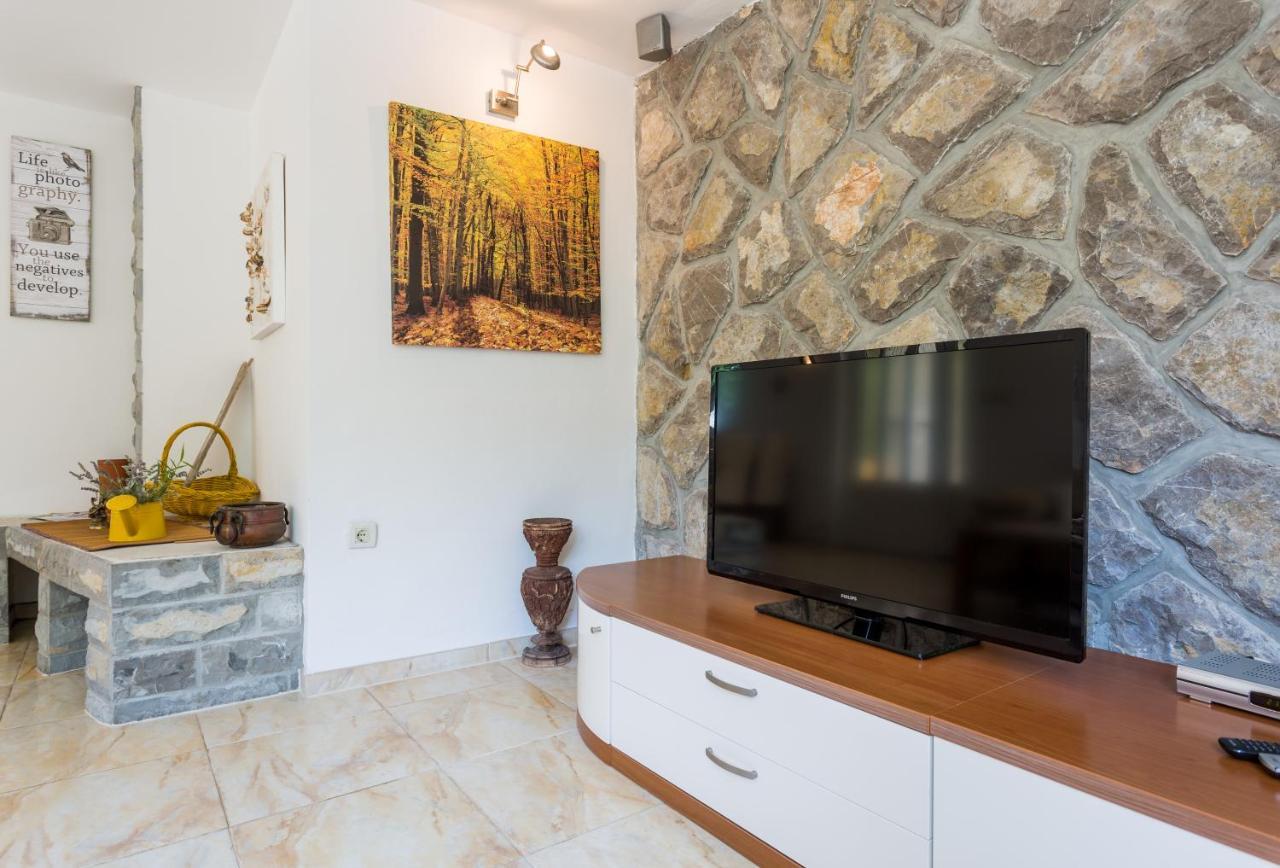 Brzac Molnar Resort Apartment Sergej מראה חיצוני תמונה
