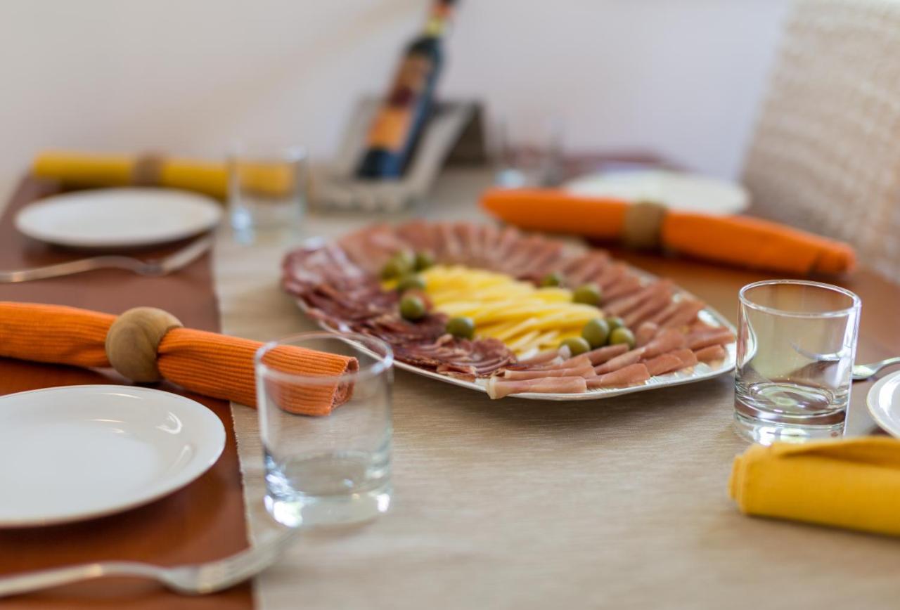 Brzac Molnar Resort Apartment Sergej מראה חיצוני תמונה